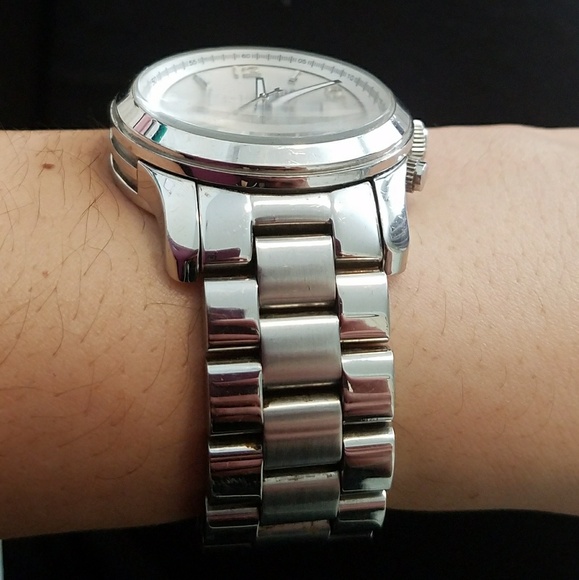 Michael Kors Chronograph Watch - Picture 8 of 8